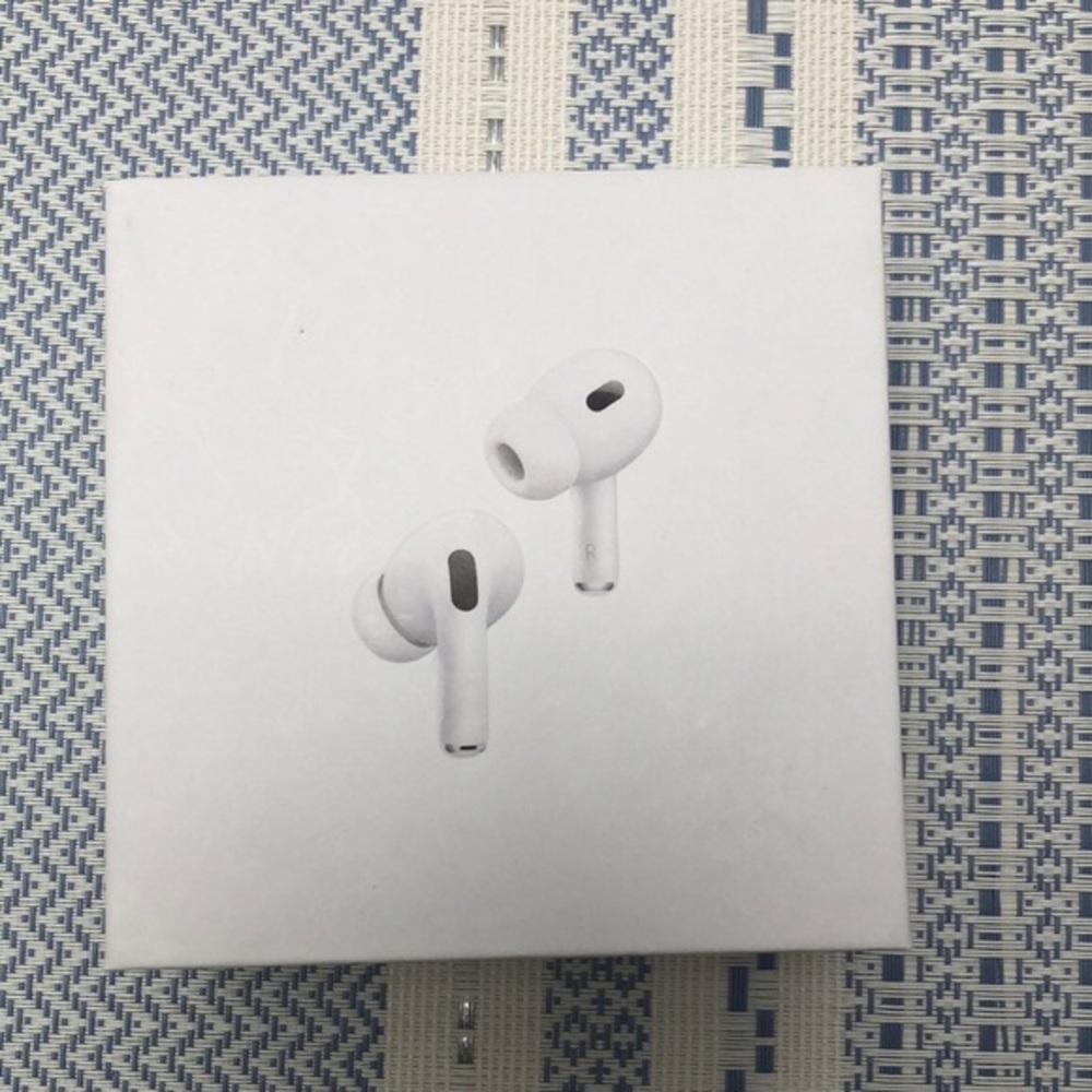 🧁Apple AirPods Pro Wireless Earbuds